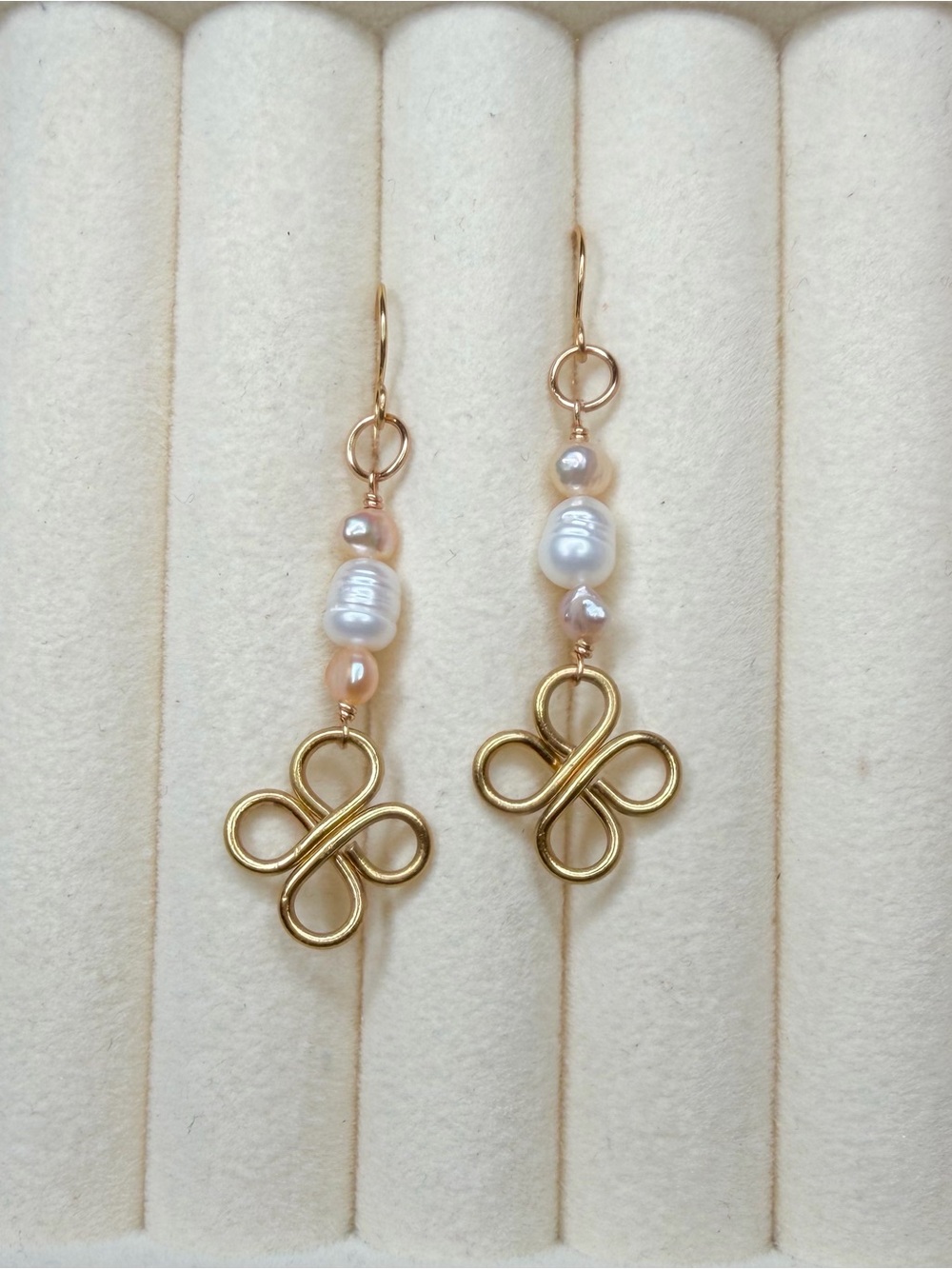 Clover Pearl Earrings